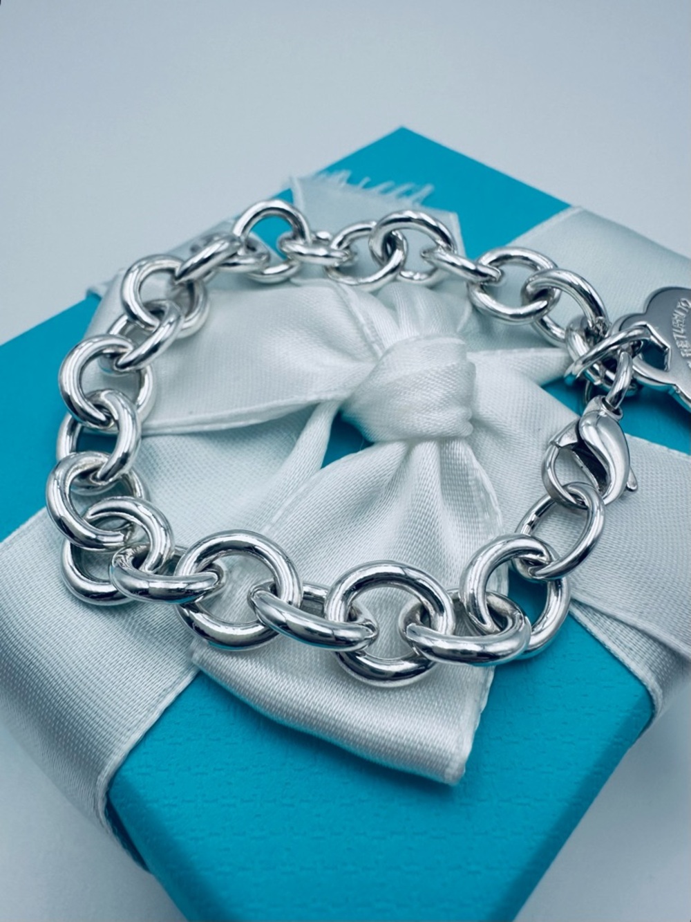 7” Return To Tiffany & Co. Blue Splash Heart Tag Bracelet in Silver w Packaging - Picture 6 of 10